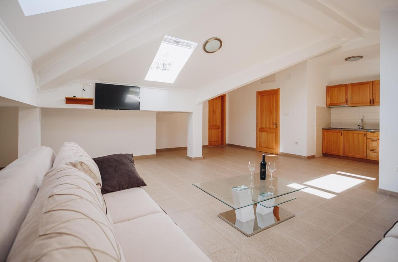 Eco Winery Lipovac Apartments Cetinje Ngoại thất bức ảnh