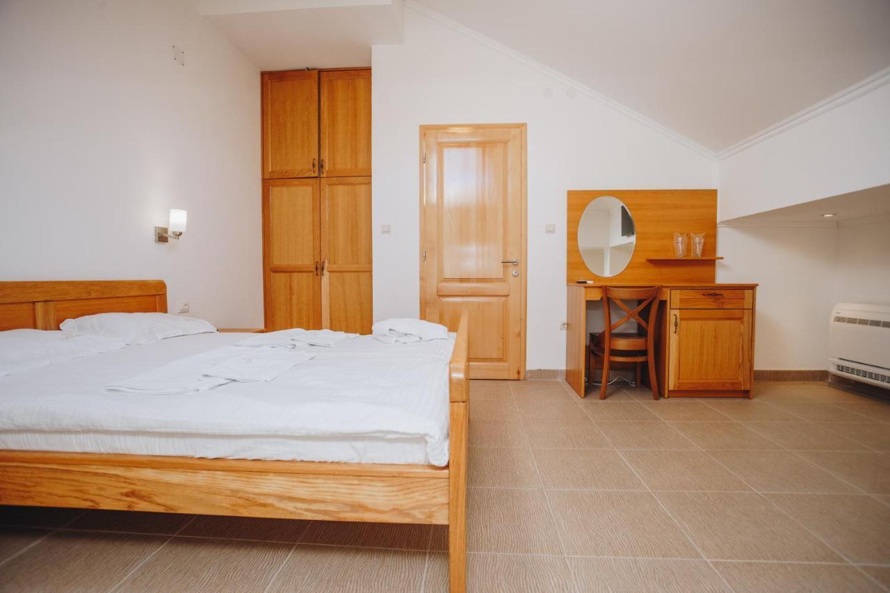 Eco Winery Lipovac Apartments Cetinje Ngoại thất bức ảnh