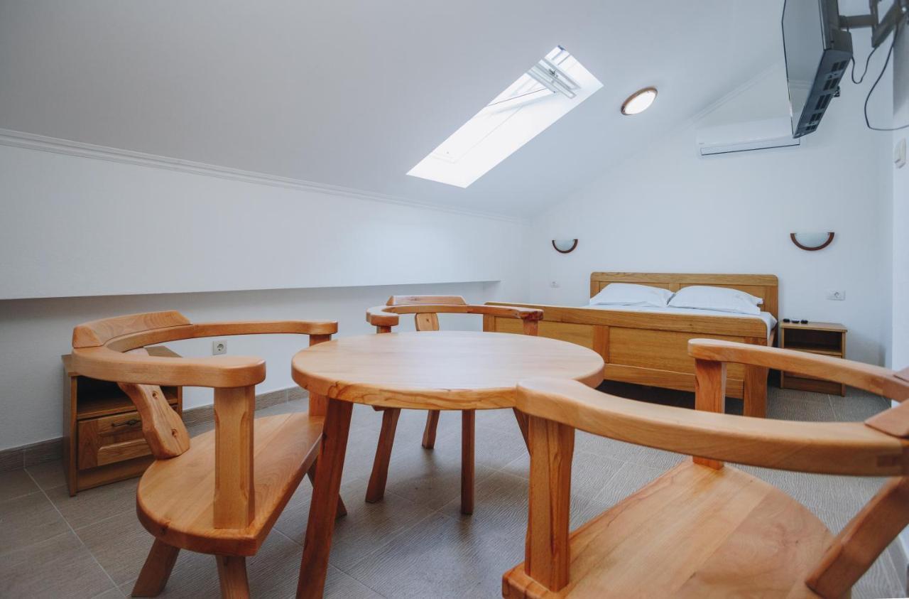 Eco Winery Lipovac Apartments Cetinje Ngoại thất bức ảnh